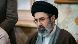 خامنئي لقادة الجيش: حدثوا الأهداف وردوا فوراً على أي تهديد.. نحن من ننهي الحرب