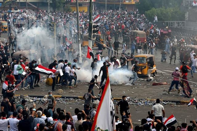 بعد سبع سنوات.. مطالب تشرين حاضرة ومخاوف القمع تتجدد!