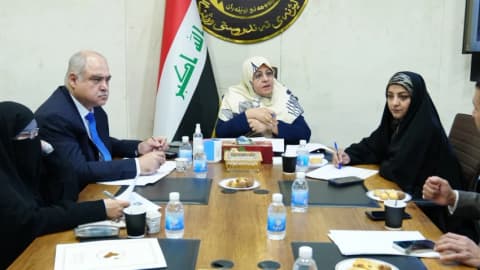 الصحة النيابية تناقش إجابات "الضمان الصحي" وتتجه لتعديل قانون دعم الأطباء