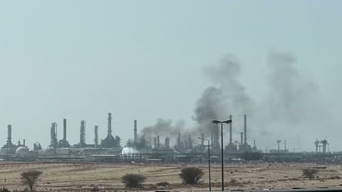الحوثيين يستهدفون منشاة تابعة لأرامكو قرب الرياض