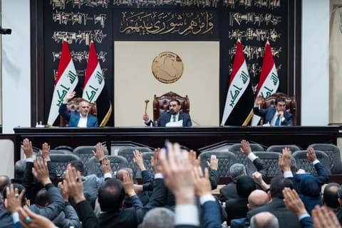 مجلس النواب يعقد جلسته برئاسة الحلبوسي