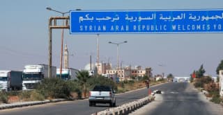 من الغارات إلى إغلاق الحدود.. التوتر السوري الأردني يعطّل منفذ نصيب