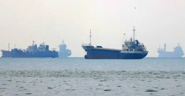 ناقلتا نفط خارج الخدمة جنوب هرمز والحرس الثوري يعلن تفاصيل الحادث