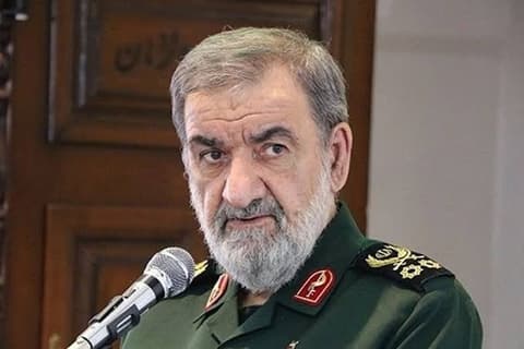 رضائي يحذر من "عواقب استراتيجية": طهران لم تستخدم كافة قدراتها والخليج أدرك عجز واشنطن