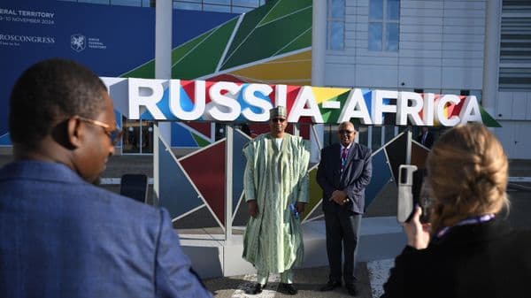 خبير: الشراكة الإعلامية الروسية الأفريقية "جدار صد" لمواجهة الأخبار الزائفة من الغرب