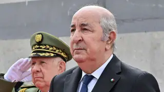 الرئيس الجزائري يوقع عفوا رئاسيا عن آلاف المساجين بمناسبة ذكرى الثورة