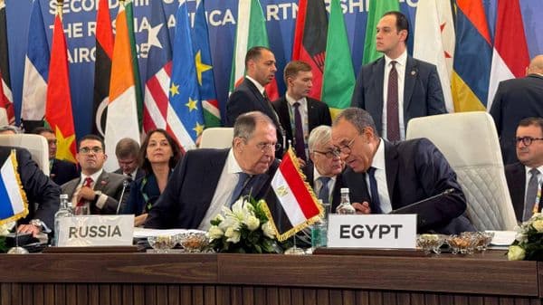 رئيس "الأفريقي للدراسات السياسية": روسيا شريك سياسي واقتصادي هام لدول المنطقة