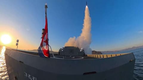 كوريا الديمقراطية تختبر طوربيدا موجها عالي الدقة ومزودا بالذكاء الاصطناعي
