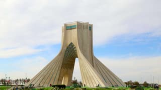 باحث في الشأن السياسي: إيران على استعداد كامل لأي حملة عسكرية أمريكية