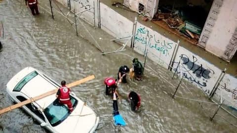 الحكومة الليبية ترفع الجاهزية بوجه التقلبات الجوية... ومسؤول يدعو الإذاعات الوطنية لمواكبة التطورات