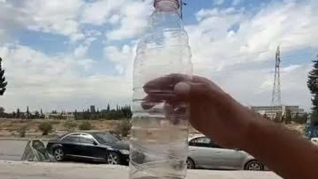 "قنينة البنزين" تشعل مواقع التواصل في سوريا... ما قصة فحص الوقود بالعين المجردة؟