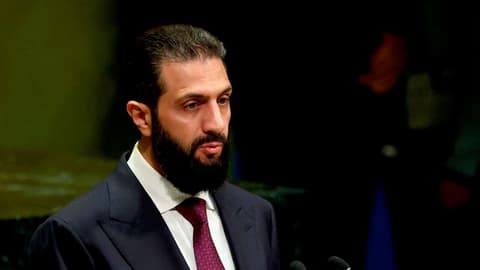 أوقف استهداف الدروز... نتنياهو يكشف تفاصيل أول اتصال مع الشرع