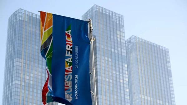 مستشار اقتصادي: قمة روسيا وأفريقيا فرصة للانتقال من تصدير الموارد إلى التصنيع المشترك