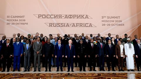 خبير اقتصادي لـ"سبوتنيك": القمة الروسية الأفريقية تعزز التعاون الاقتصادي والاستثماري