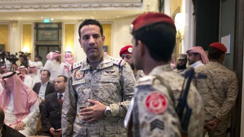 "تذكر شكلها فلا تنسى"... التحالف يدحض ادعاءات "أنصار الله" بشأن إسقاط مروحية "أباتشي"