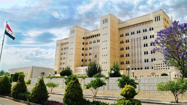 سوريا تدين القصف الأردني لمواقع في درعا وتعتبره انتهاكا غير مقبول لسيادتها