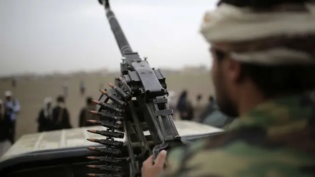 24 قتيلا وجريحا إثر مواجهات بين الجيش و"أنصار الله" جنوبي اليمن