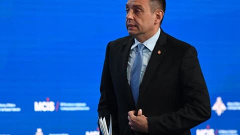 فولين: ينبغي على صربيا أن تتعلم من موسكو ومينسك وبكين كيفية التعامل مع الضغوط الغربية