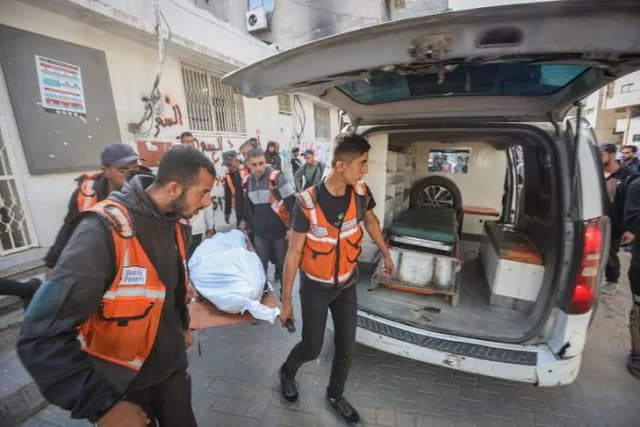 وزير صحة فلسطين: غزة بحاجة لتدخل دولي لإعادة تأهيل منظومتها الصحية