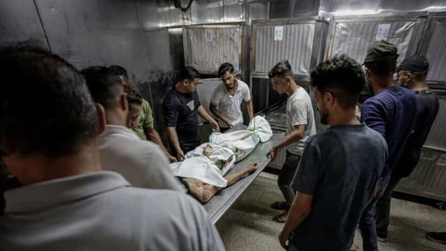 غزة.. 9 قتلى يرفعون حصيلة ضحايا إبادة إسرائيل إلى 74 ألفا و32 قتيلا