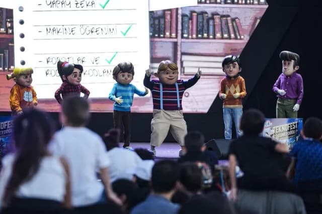 الأناضول تجمع الأطفال بالتكنولوجيا والعمل الصحفي في "تكنوفيست"