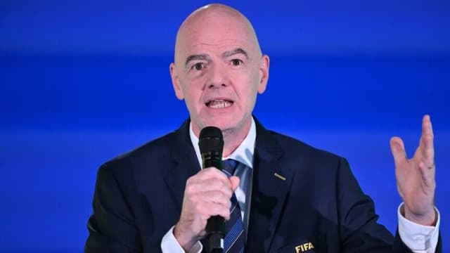 الاتحاد السويسري يسحب دعمه لإنفانتينو في انتخابات رئاسة الفيفا