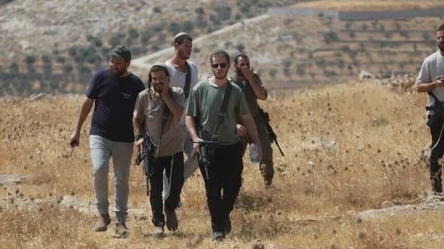 إرهاب المستوطنين.. مقتل فلسطيني وإصابة آخرين شمالي رام الله