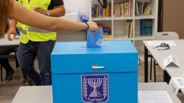 العليا الإسرائيلية تلغي قرارا يمنع قائمتين عربيتين من خوض الانتخابات
