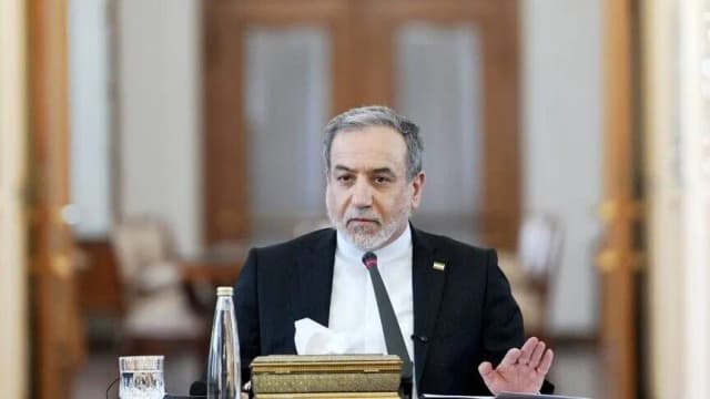 إيران تدعو العراق لتجاوز القيود الأمريكية واستئناف الرحلات الجوية بينهما