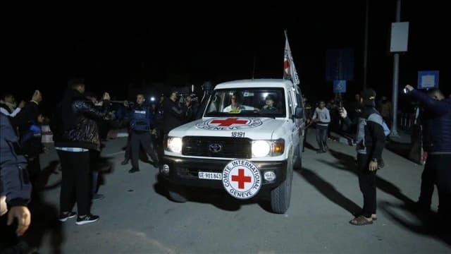 مسؤول إسرائيلي سابق: كان بالإمكان إعادة جميع الأسرى وإنقاذ من قُتلوا