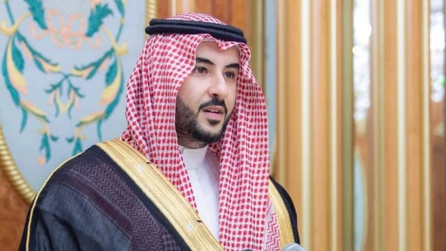 وزير الدفاع السعودي ونظيره الأمريكي يبحثان تعزيز الأمن الإقليمي