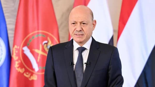 العليمي يعلن انطلاق عملية "فجر اليمن" لاستعادة صنعاء