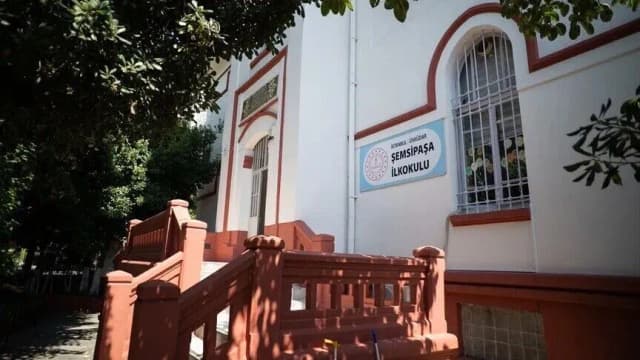 "مدرسة شمسي باشا".. صرح تعليمي بإسطنبول يمتد 268 عاما
