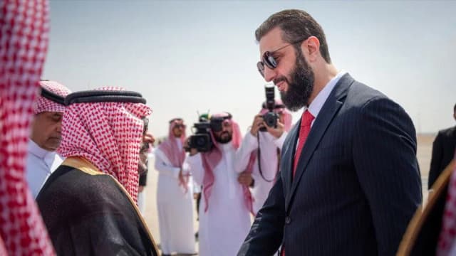 الرئيس السوري يصل الرياض للقاء ولي العهد السعودي