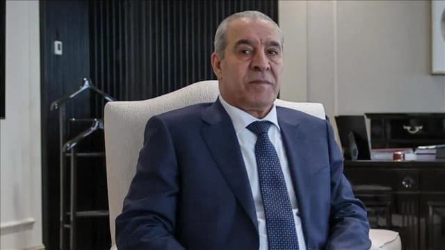 الشيخ وكالاس يبحثان تطورات الضفة وجهود إغاثة غزة والانتخابات