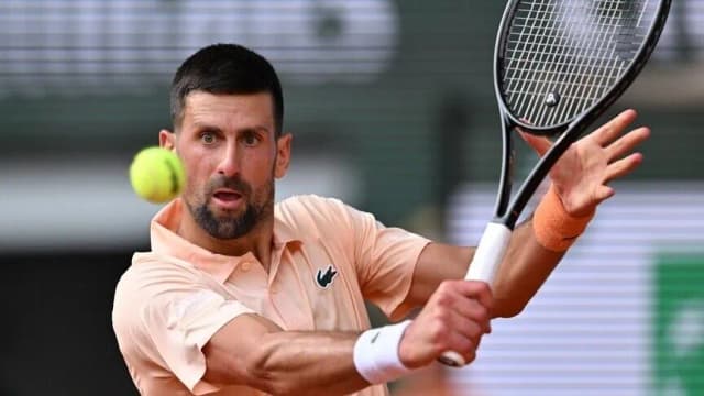 تنس.. ديوكوفيتش يحرز لقبه السابع في بكين ويواصل مطاردة رقم فيدرر