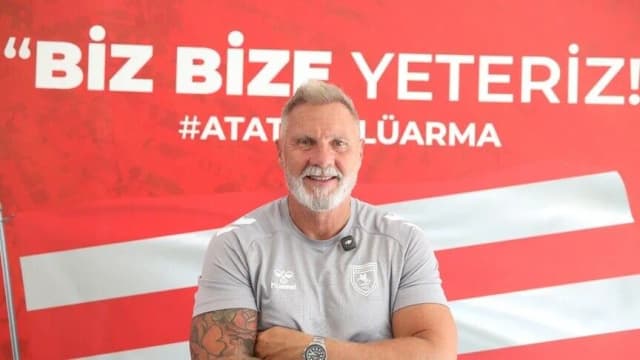 قدم.. صامسون سبور التركي يقيل مدربه الألماني فينك بعد 5 هزائم متتالية