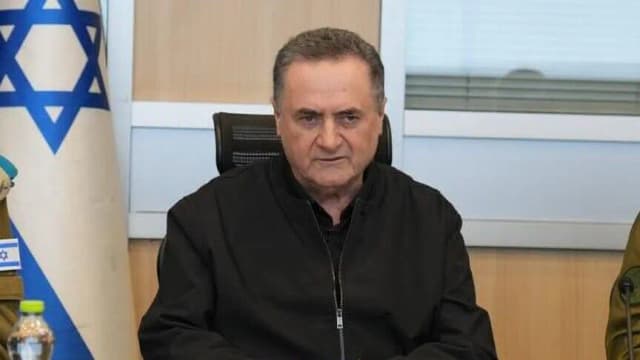 كاتس يهدد باحتلال أراض لبنانية إذا شارك "حزب الله" بهجوم إيراني