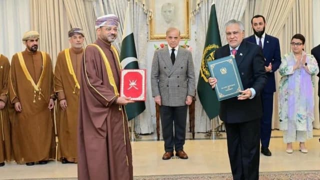 عمان تدعو للحوار لمنع تصعيد إقليمي جديد وسط توترات أمريكية إيرانية