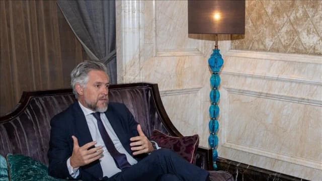 الاتحاد الأوروبي يدعو "الحوثي" لرفع حصار تعز وإدخال المساعدات