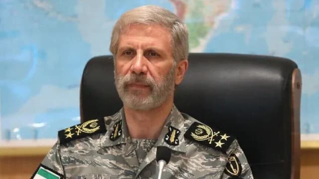 طهران: نسيطر بالكامل على مضيق هرمز وحركة الملاحة محدودة للغاية