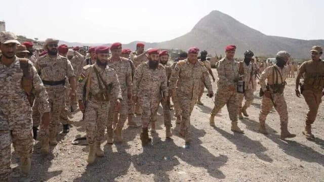 اليمن.. الجيش يعلن القبض على فريق حوثي لتشغيل المسيرات في تعز