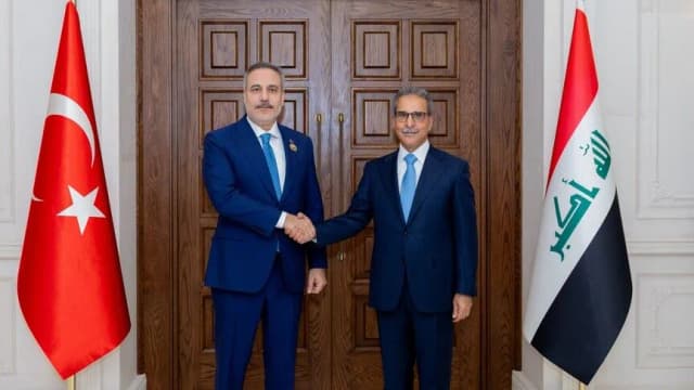 فيدان يلتقي نظيره العراقي ورئيس مجلس القضاء الأعلى في بغداد