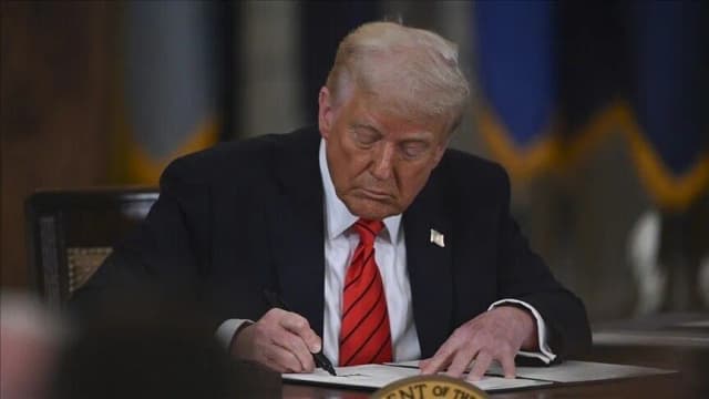 ترامب يعلّق عقوبات جديدة تستهدف روسيا