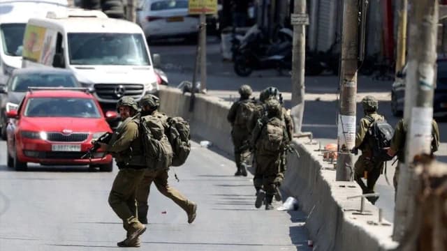"3 ساعات دون نجدة".. وفد أوروبي يفر من اعتداء مستوطنين بالضفة
