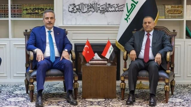فيدان يلتقي مسؤولين عراقيين ووفدا تركمانيا في بغداد
