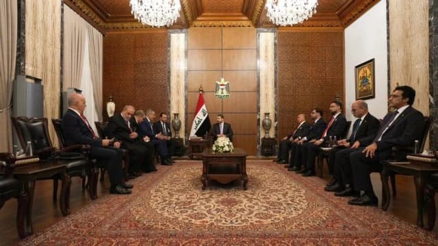 فيدان يلتقي رئيس الوزراء العراقي في بغداد
