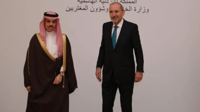 الأردن والسعودية يبحثان خفض التصعيد الإقليمي ويؤكدان تضامنهما