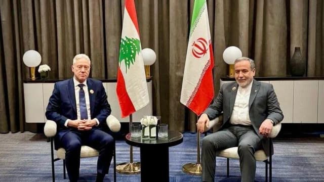الخارجية اللبنانية: رجي أجرى "نقاشا صريحا" مع عراقجي في بغداد
