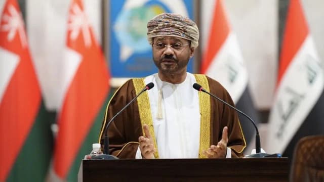 عُمان تبحث مع مصر والإمارات وفرنسا تطورات المنطقة واحتواء التصعيد